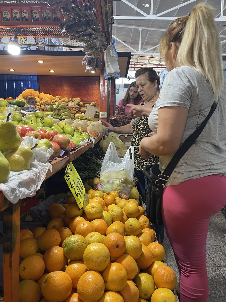 AbastoAsu's tweet photo. Hoy es un buen día para hacer las compras de frutas y verduras para la semana. 
Vení, te esperamos ☺️ https://t.co/rH1D11UBzi