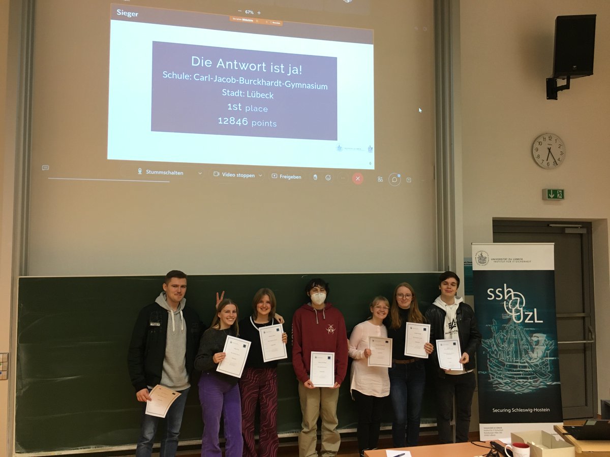 UniLuebeck's tweet image. Beim Wettbewerb &quot;Lühack&quot; des Instituts für IT-Sicherheit der Uni Lübeck hatten Schüler*innen die Möglichkeit, ihr Talent im Hacken zu beweisen. Herzlichen Glückwunsch an die Sieger*innen des Carl-Jacob-Burckhardt-Gymnasiums!🎉
#Lühack23, #Security, #CTF, @ssh_uzl, @tomcrypt