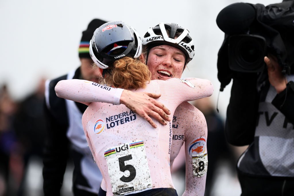 Cyclocross 🤝 Epic Rivalries

📸 - Getty Images

#Hoogerheide2023🌈