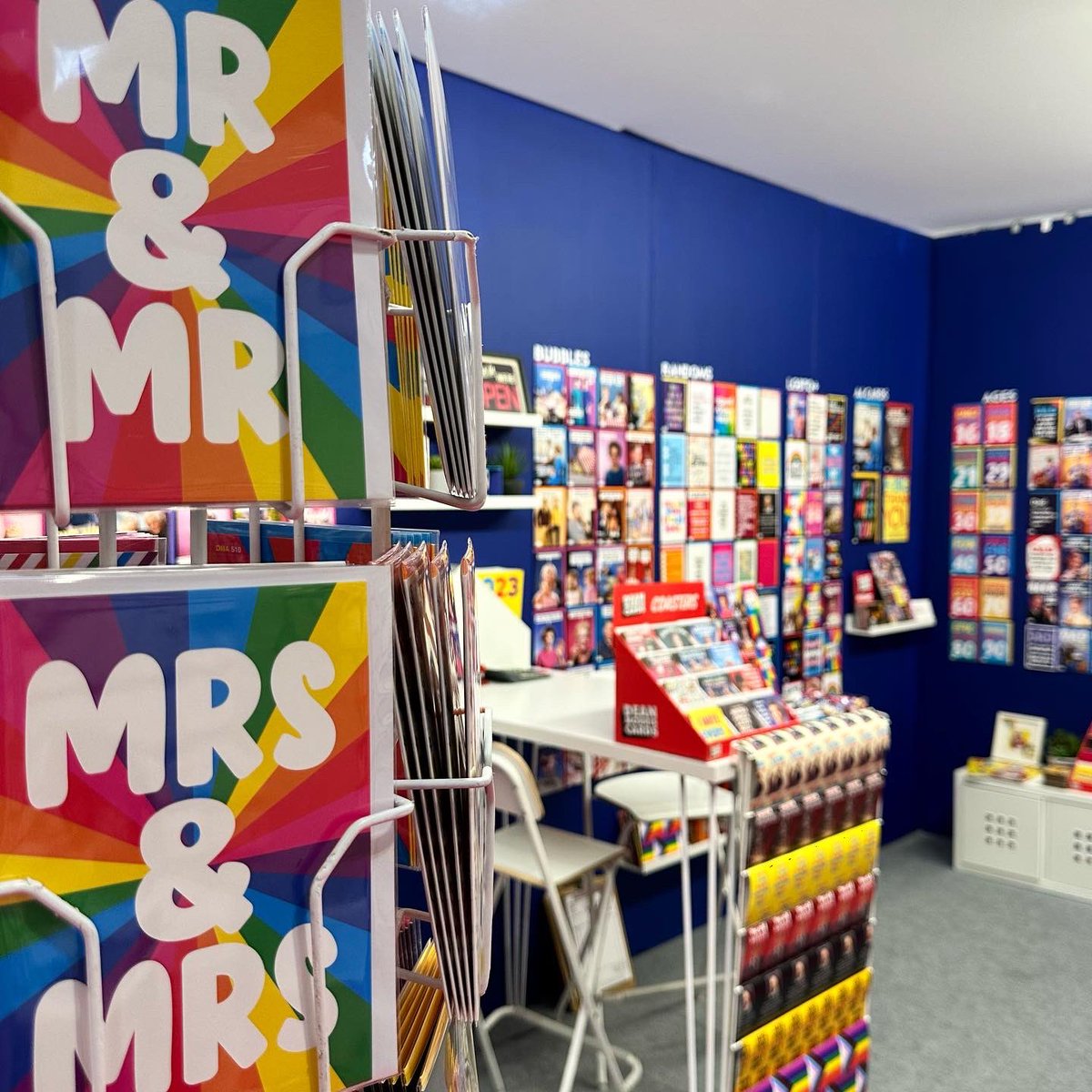 deanmorriscards's tweet image. Day 2 of #SpringFair over in my little corner of the behemoth that is the NEC. See you on Stand 3R39 🥳🥳 #springfair2023