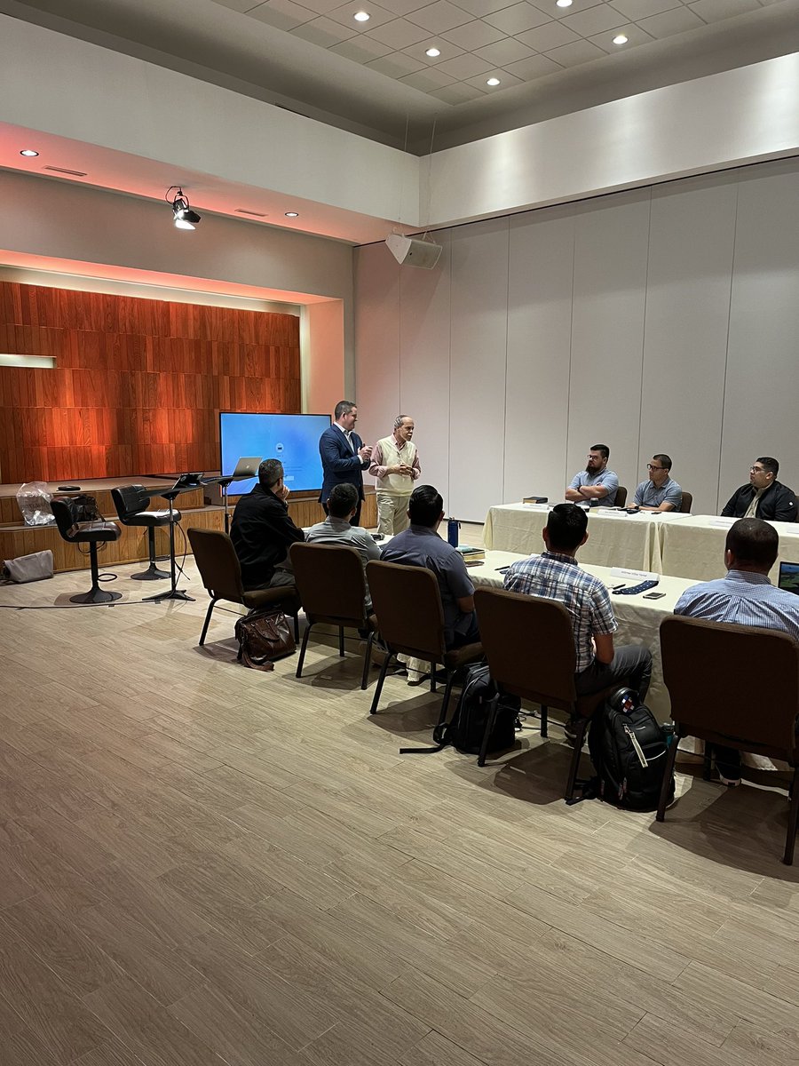 SBTS Hispanos tweet media