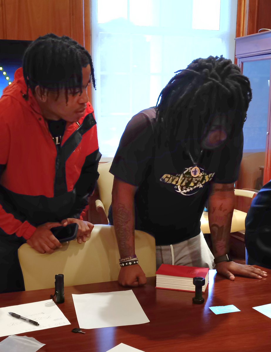 ccuspadoni's tweet photo. The CCU Call Me MiSTER cohort had a great time participating in an office escape room on Friday. This exercise gave them the opportunity to use skills including communication, leadership, collaboration, and conflict resolution. #OneMiSTER #spadonicollege #EducateEmpowerTrust https://t.co/PLCR4rErk4
