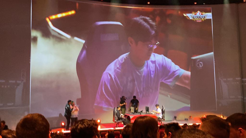 FasAnX1's tweet image. So after coming back from the #TWTFinals:
Probably the best event/experience I&apos;ve ever had. I&apos;ve met many ppl I know from online, even if only for a short time, and everyone of you were super friendly and chill. Just another proof how much passion and love is in the community🙏❤️