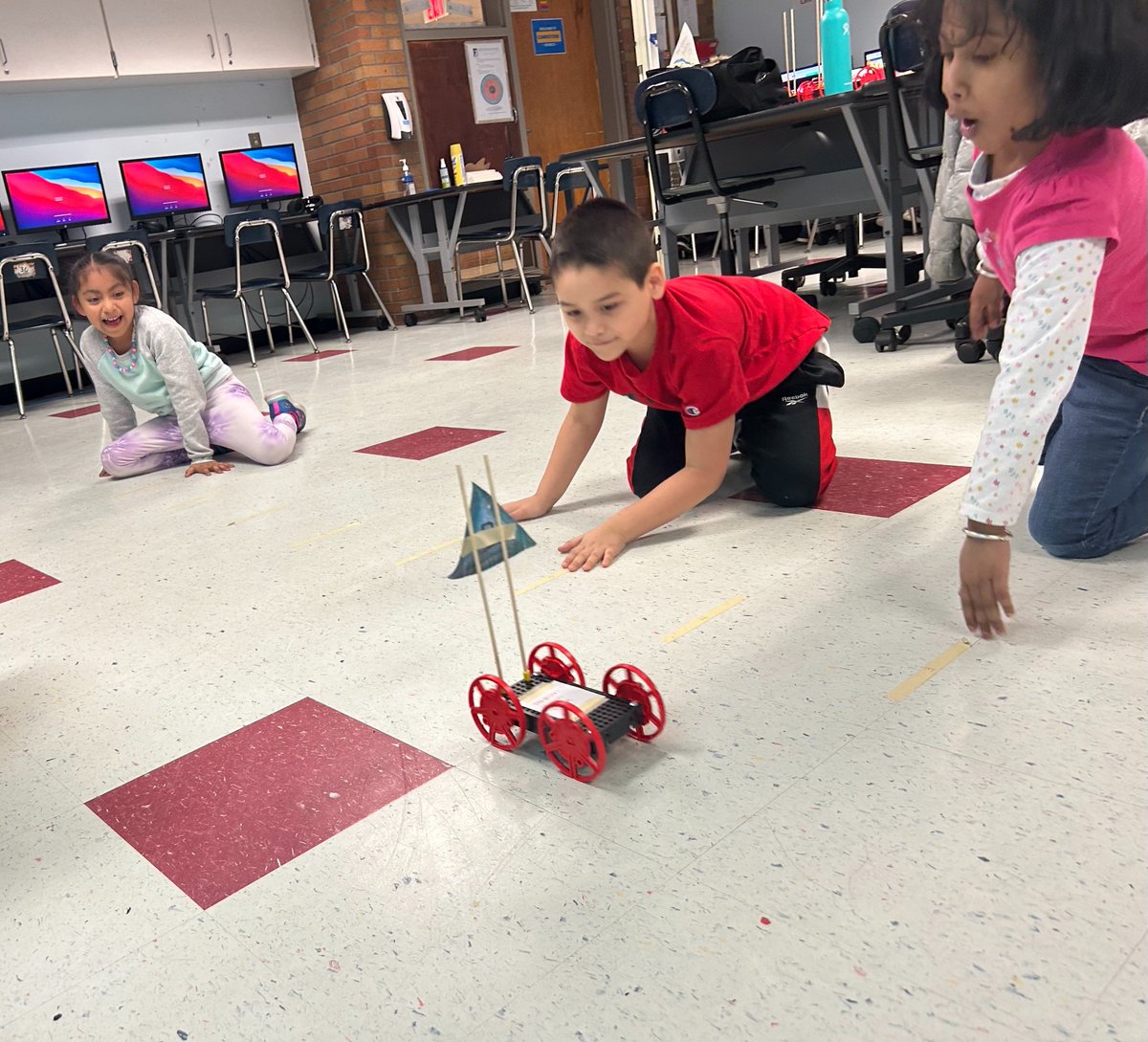 BensalemSchools's tweet photo. Ms. Riley’s 1st gr. computer arts &amp; tech class at Rush built sail cars in the computer lab. In teams, students planned for building, used tools to secure the sail cars &amp; measured the distance that their sail cars traveled using different sizes and shapes of sails. Way to go! https://t.co/SEiZNEC5XC
