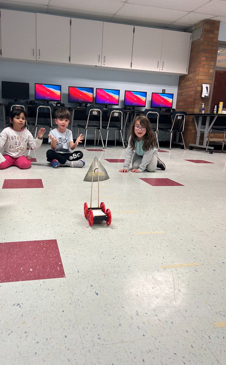 BensalemSchools's tweet photo. Ms. Riley’s 1st gr. computer arts &amp; tech class at Rush built sail cars in the computer lab. In teams, students planned for building, used tools to secure the sail cars &amp; measured the distance that their sail cars traveled using different sizes and shapes of sails. Way to go! https://t.co/SEiZNEC5XC