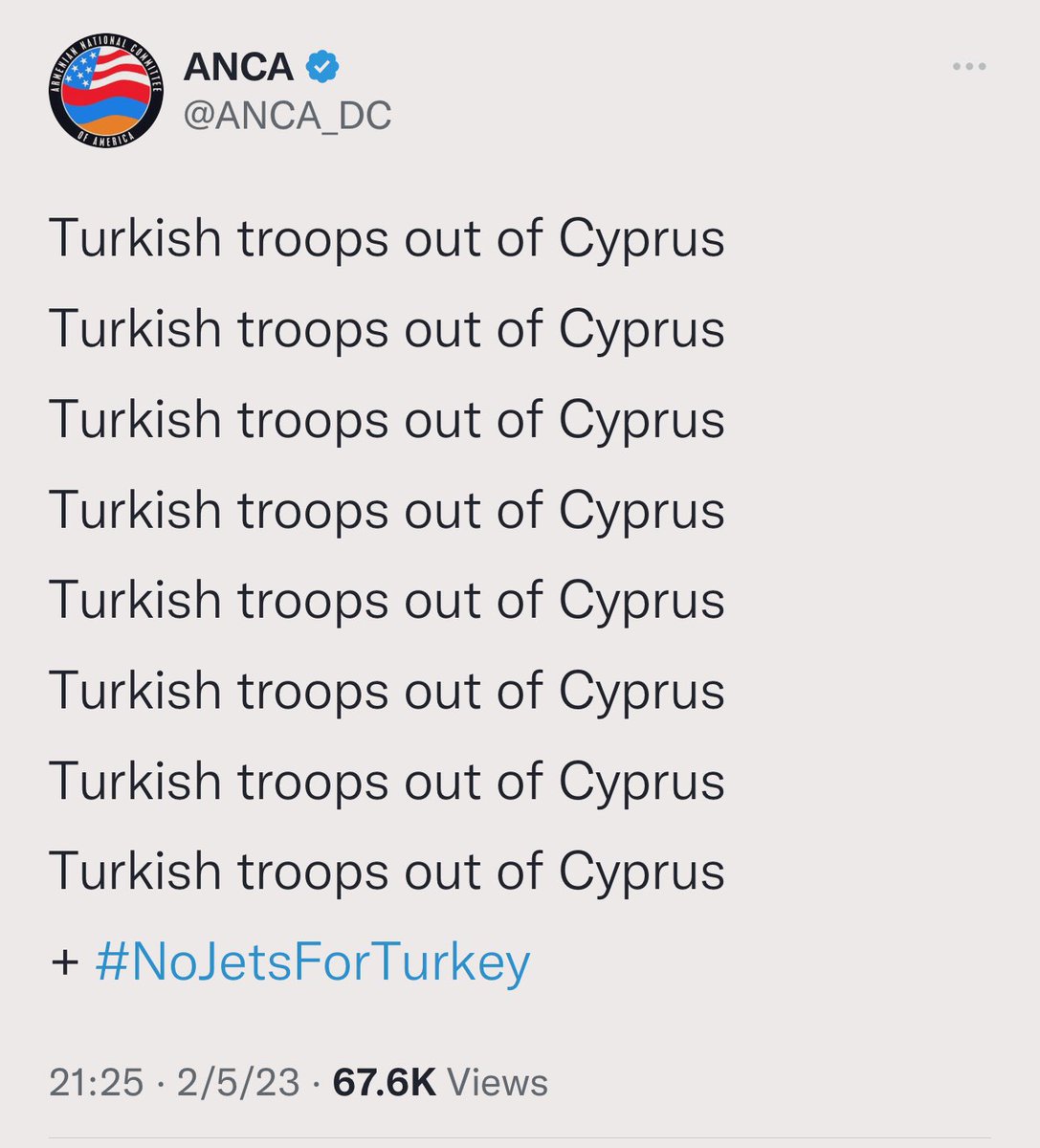 Neden mi çenenizi kapatıp birlik olmak zorundasınız? Buyrun. Türkiye’de binden fazla kişi hayatını kaybetti. Binlerce yaralı var. Amerika’daki Ermeni lobisi “Türk askeri Kıbrıs’tan çekildi” diye tweet atıyor. Beyler, başka Türkiye yok. #Deprem