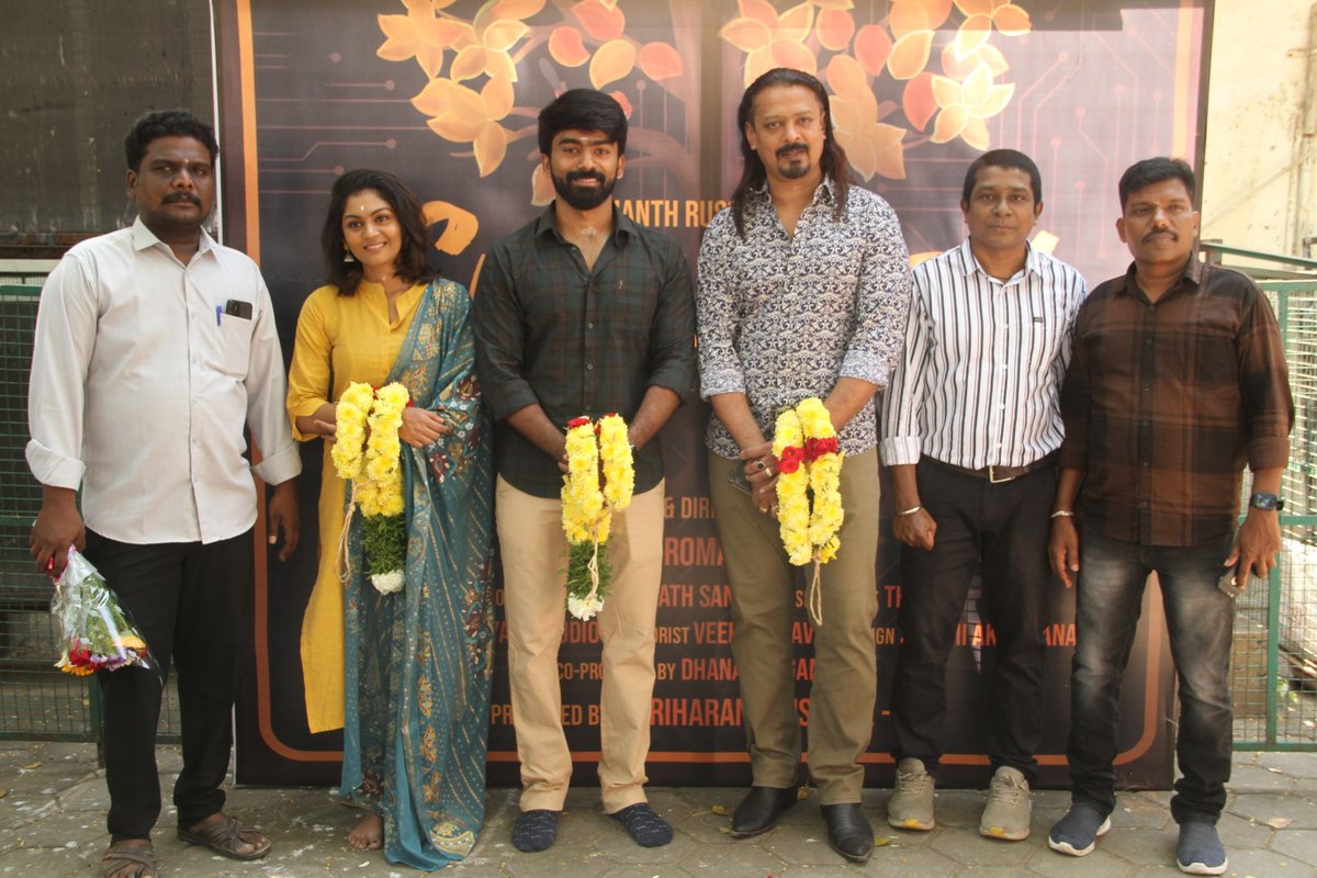 shivakumaroff's tweet photo. #EpicTheatre presents #Siddharth movie Pooja stills

Staring 
@actornishanth #Razz (punitham girl)

Directed by @Jude_Romaric

Producer #Hariharan Co-Producer #DhanabalGanesh 

@MpAnand_PRO https://t.co/wn1dMo6t2d