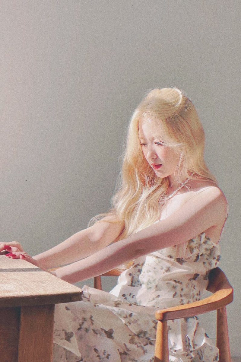 Shu0106_'s tweet photo. ✨🧚‍♀️
#SHUHUA #슈화 #舒華 #GIDLE #여자아이들 https://t.co/krNU5G0K35