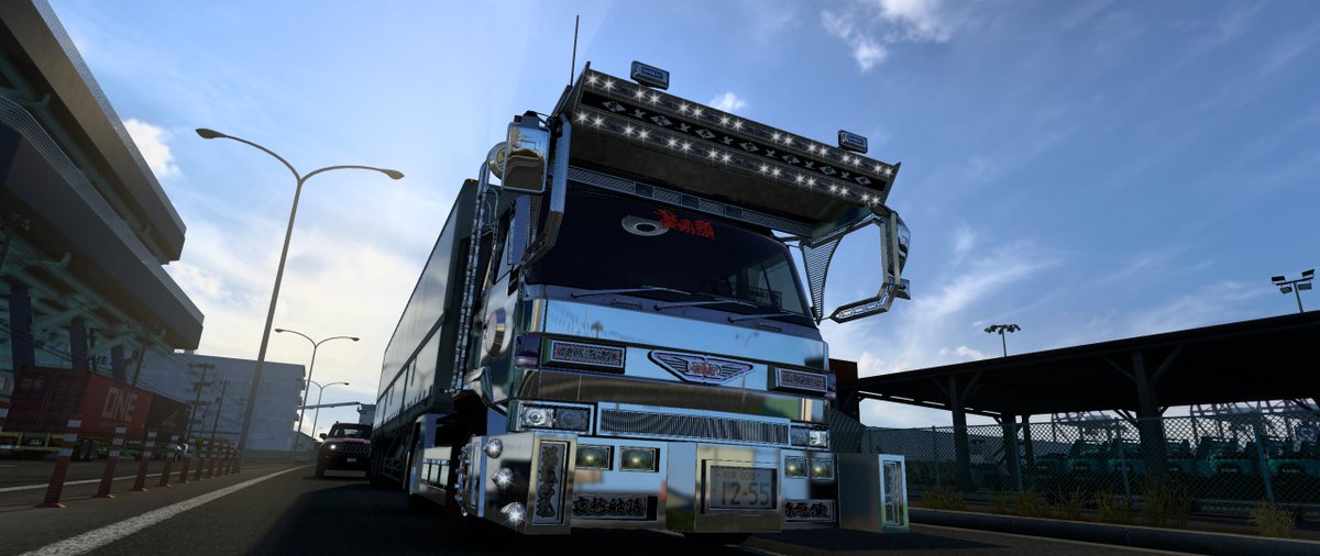 nicotine1255's tweet photo. 神龍帝810/キャデラックバンパー/行灯用スキン完成
哀愁航路 特急便
#ETS2
#TokyoBayshore
#ISUZU
#Dekotora
#skinMod https://t.co/CGjONxTc5o