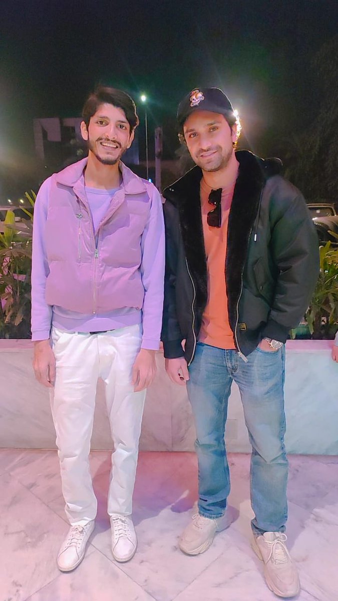 What a humble person he is ♥️ 
@ahadrazamir 
#AboutLastNight #btsconcert 💜 #cuecinema