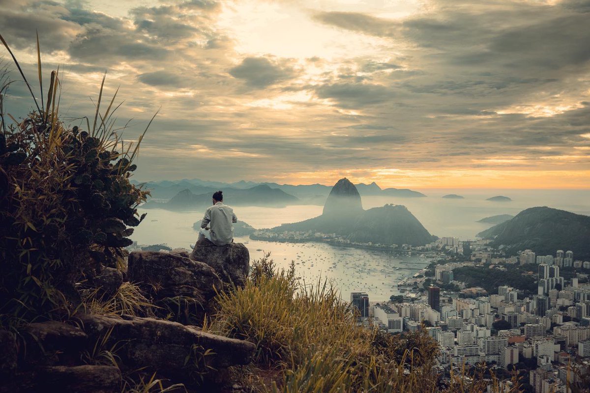 monaris's tweet photo. A day in Rio. https://t.co/PB2KwAfNFe