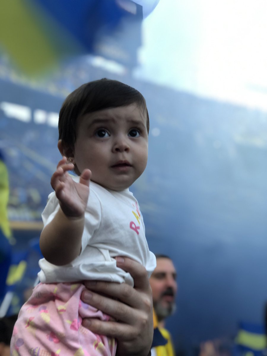 Geermo_LBBJ's tweet photo. “Señores yo soy de boca desde la cuna “💙💛💙 https://t.co/CavsygUSAh