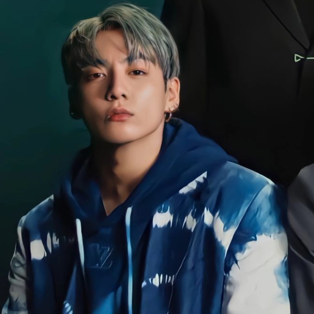 ChloeTk7's tweet photo. Dark side

a filo #taekookau

a taekook au Wherein — Charles (th) who hurriedly walked because he didn't want to be late for his work until he bumped a man and named Xabdiel (jk) https://t.co/FLvt2GgyPF