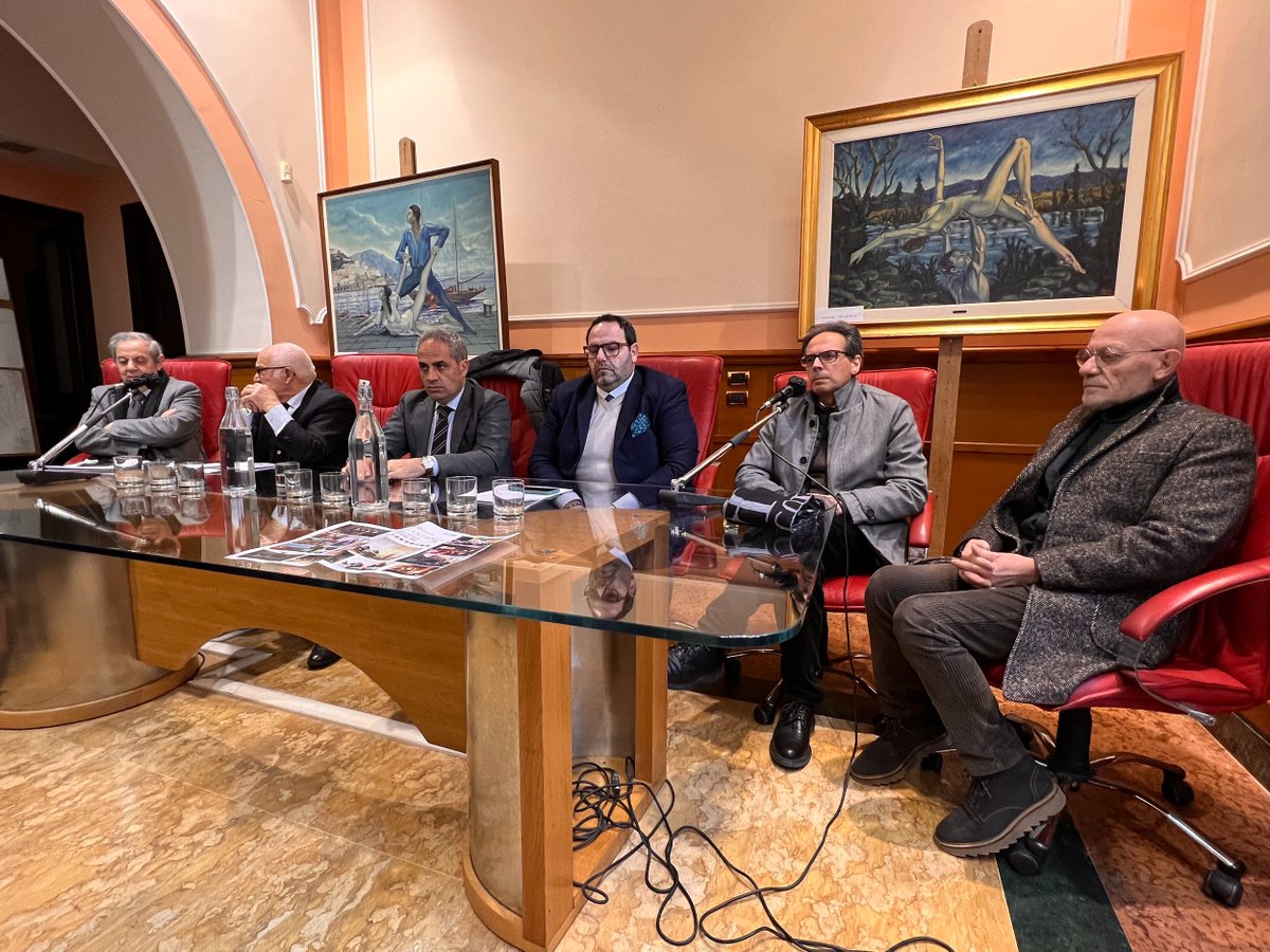 GALPARTENIO's tweet photo. “Una possibilità che rappresenta una priorità e un modello di collaborazione tra pubblico e privato che come Gal sosteniamo da tempo”. Così Luca Beatrice, presidente del #GalPartenio, alla conferenza stampa sull’iter per il riconoscimento dell’IGP alla #Castagna del #Partenio https://t.co/nnaD4vsGWT