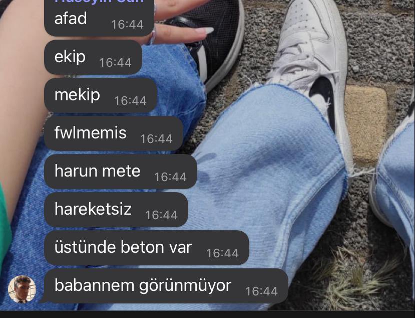 zehraduygusr's tweet photo. AYBÜKE DAL KURTARILDI AMA HARUN METE HÂLA GÖÇÜK ALTINDA VE EKİPLER GİTMİYOR LÜTFEN YAYALIM LÜTFENN #Turkey #enkazaltındayım #Enkaz #ENKAZALTİNDAYİM #deprem #MARAS https://t.co/XzUSCVD2xS