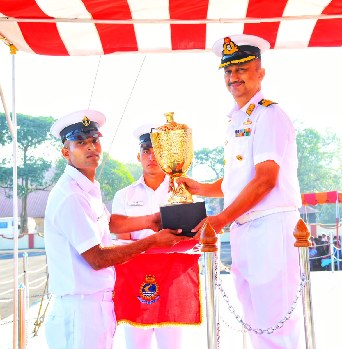 PRODefPune's tweet image. Passing out ceremony of 35th batch of Merged Apprentice Artificer Course (MAAC-35) was conducted at @IN_INSShivaji  #Lonavla on 04 Feb 23. 109 trainees  including three from @IndiaCoastGuard &amp;amp; two from friendly foreign countries successfully completed 117 weeks of training.