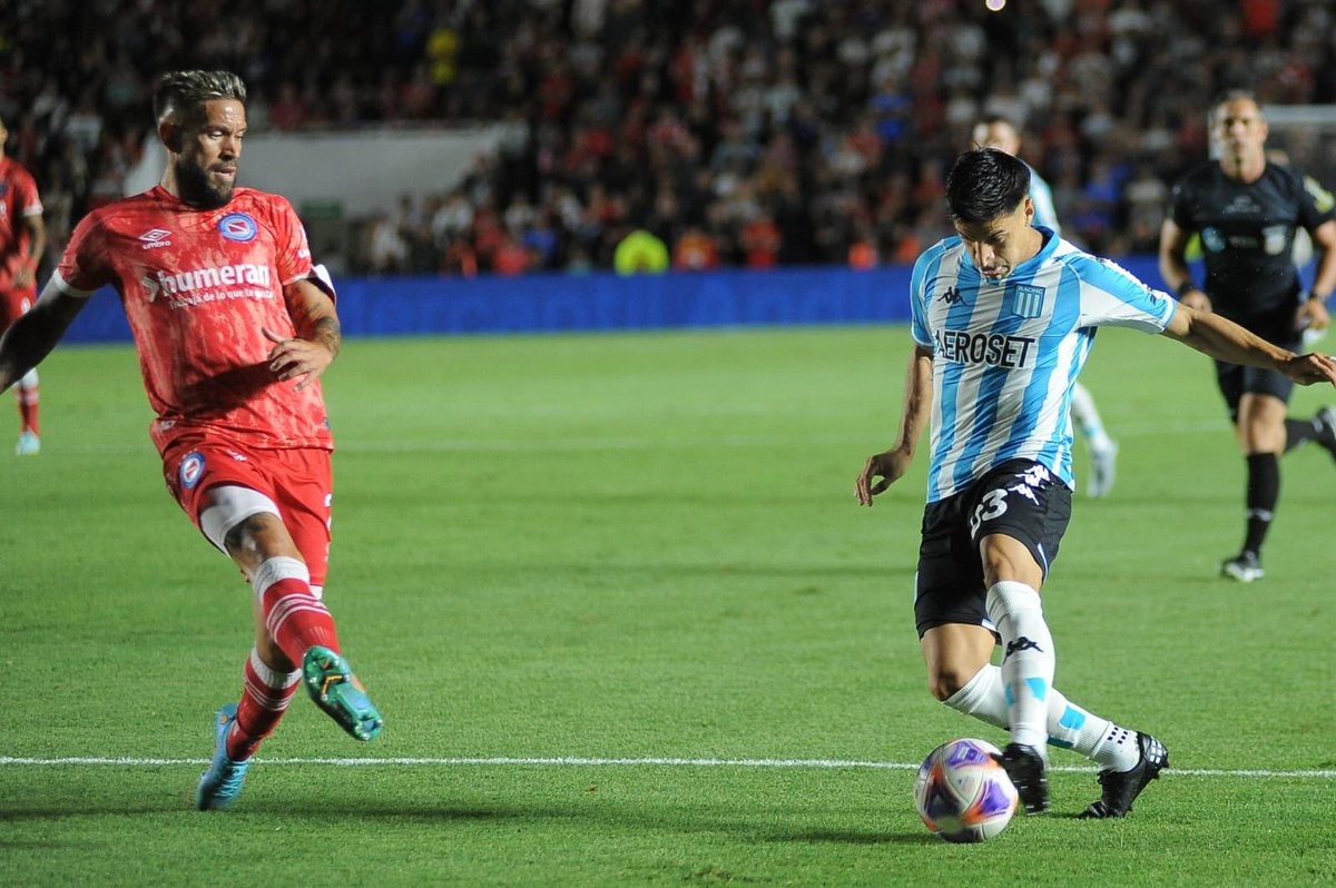 🎙️[#PlanetaRacingRadio] Participá de la consigna del día 👇👇

👉 ¿Cuál es tu Podio y No Podio del partido ante Argentinos?

📲  Mandanos tu msj ÚNICAMENTE de audio al 1156974212

📻 Escuchanos en <a href="/racingonlineok/">Racing Online</a>

⏰ Lunes a viernes de 12 a 13hs