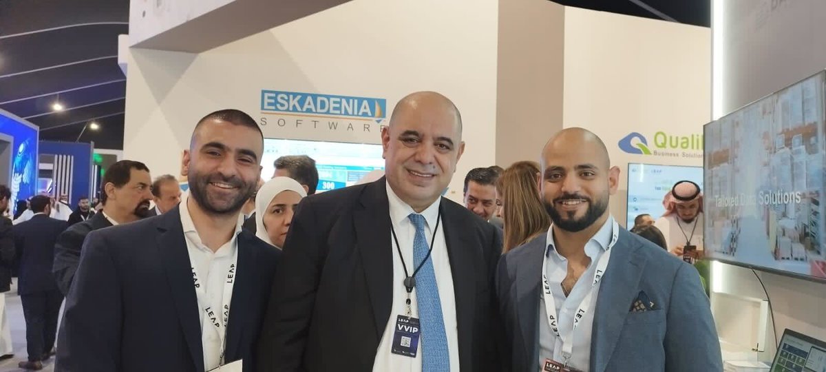 XinaAIOfficial's tweet photo. Day 1 at LEAP 2023! honored to meet the Jordanian Minister of Digital Economy and Entrepreneurship,Mr. Ahmad Hanandeh.
https://t.co/PUJkY8TXMd
@MoDEEJO
@intajICTJO
#LEAP2023 #Riyadh #Technology #leap23 #ليب23 #JordanPavilion #XINA #AI #Dailectal #Xinaplatform #Jordan #qatar https://t.co/hFmtlmuACF