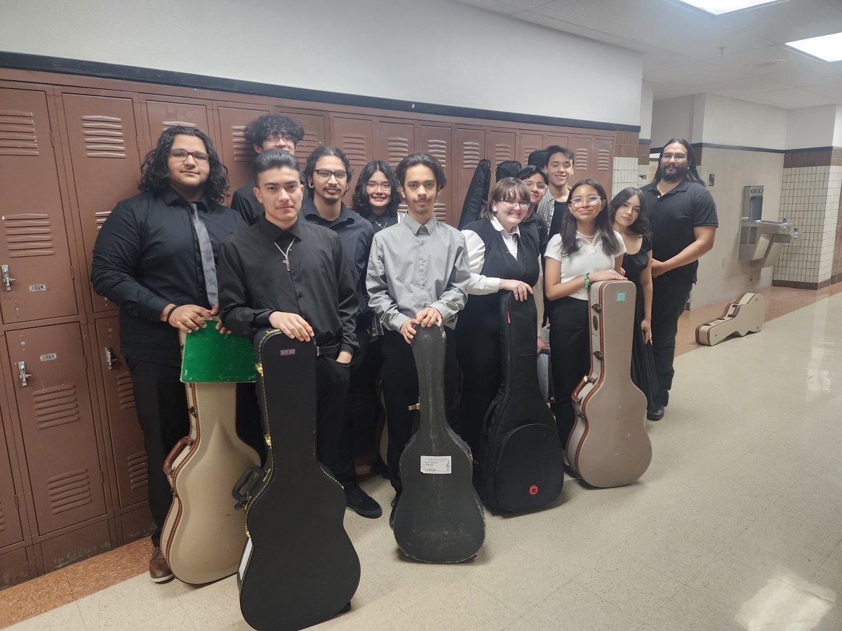 EChasco_EDHS's tweet photo. Congratulations to the El Dorado Guitar students who competed Saturday at UIL Solo Ensemble Contest. 11 students will advance to State (6 solos, 3 ensembles).
#EDAztecs_HS #SISDFineArts https://t.co/6joCyVz82q