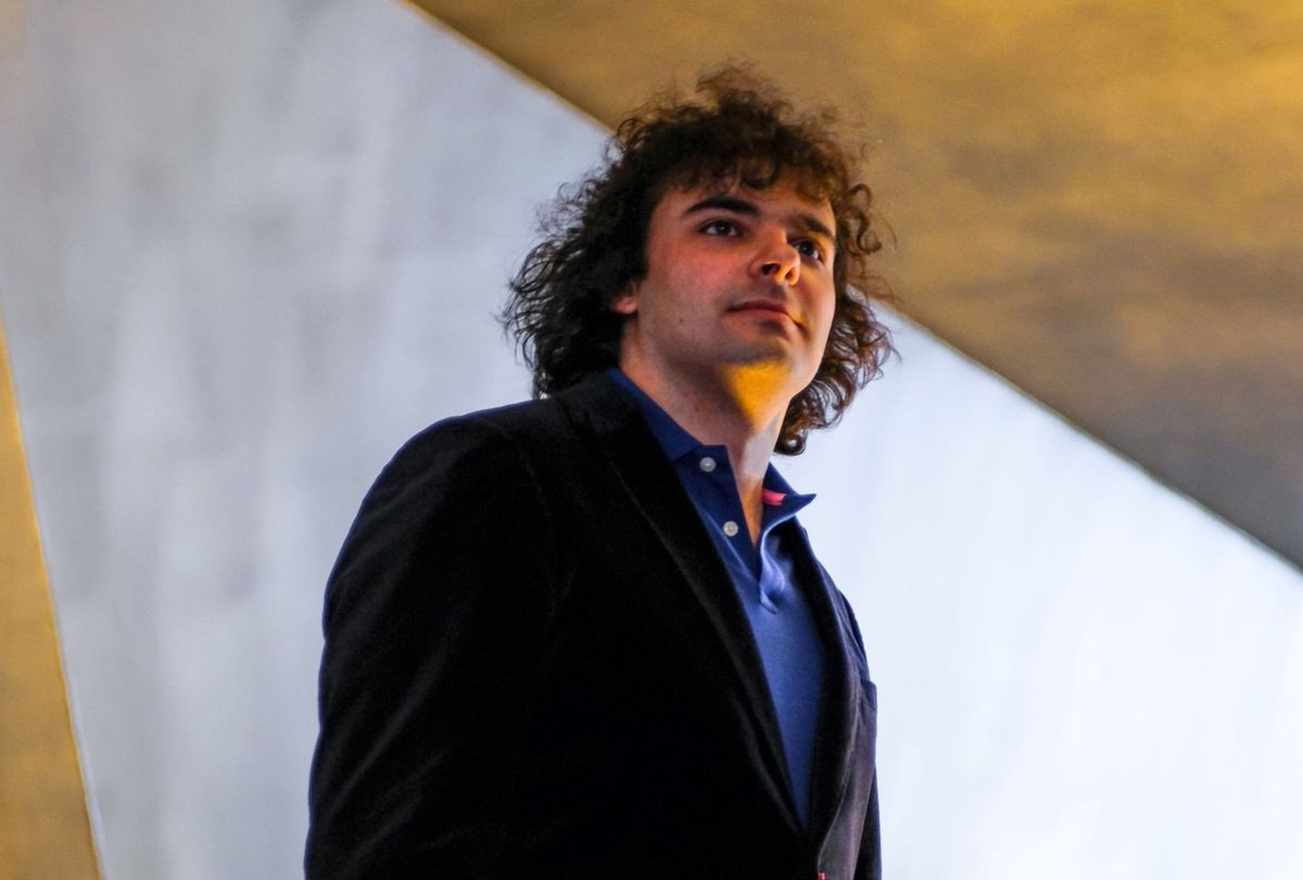 kultura_gov_pl's tweet photo. 🎹 W piątek, 10 lutego o godz. 19.30 z recitalem fortepianowym w @WarsawPhil wystąpi Martín García García - laureat III miejsca ubiegłorocznego XVIII Międzynarodowego Konkursu Pianistycznego im. Fryderyka Chopina. 

🎫 Bilety dostępne na stronie: https://t.co/agOfRkVFyj https://t.co/fwrYvttkwq