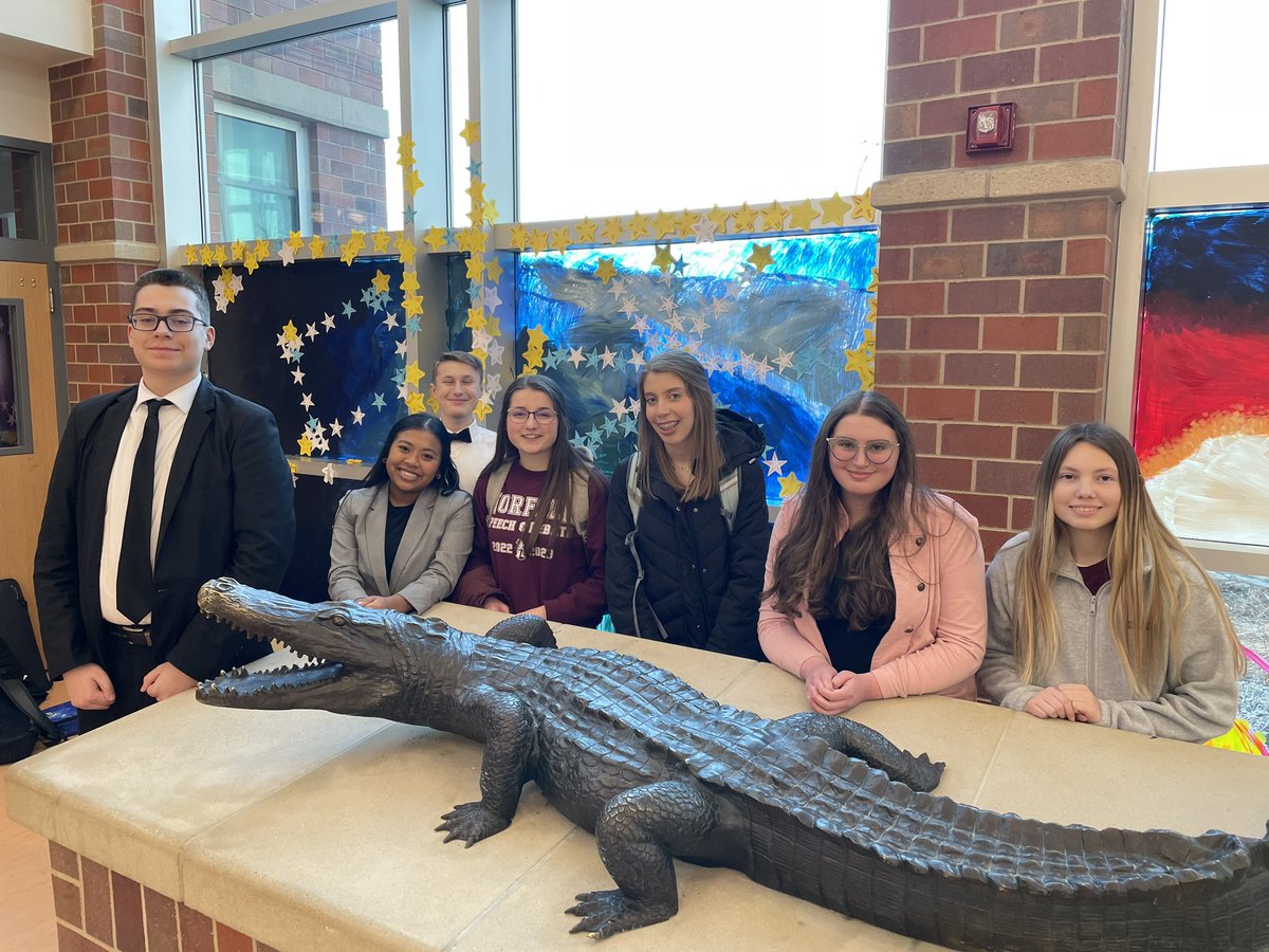 This weekend, our Panthers competed at the Skyhawk Invitational at Skutt and the Beaus and Belles of Bayou Tournament at Lincoln Northstar. Two of our students were able to bring home some hardware in Improvisational Duet Acting!

🥈 2nd - Elliette MR
🏅 5th - Anthony E