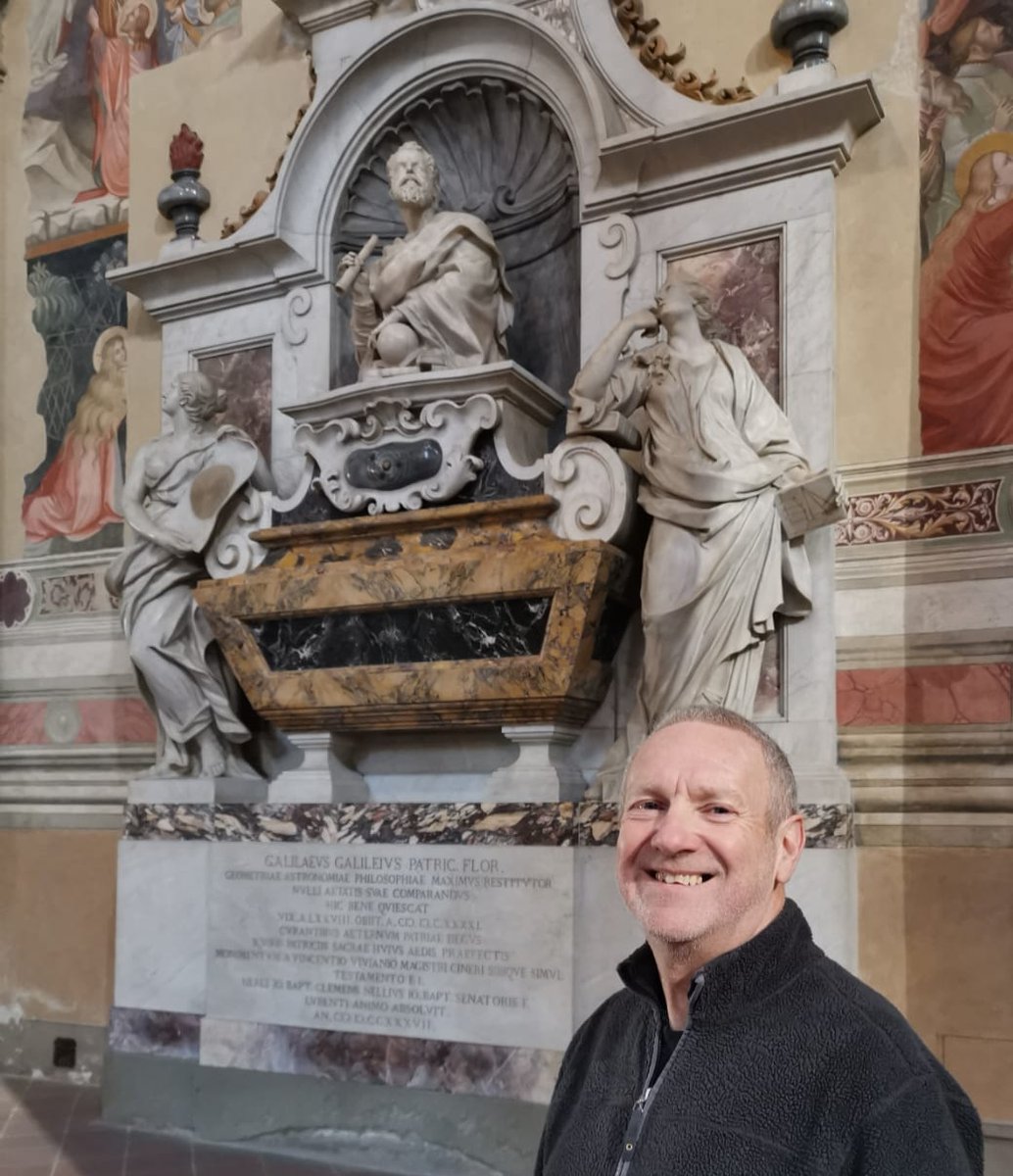 PugnatorM's tweet photo. Tomb of Galileo, good to see in number 1 position, Michelangelo was #2. 😁 https://t.co/A9pX4ualva