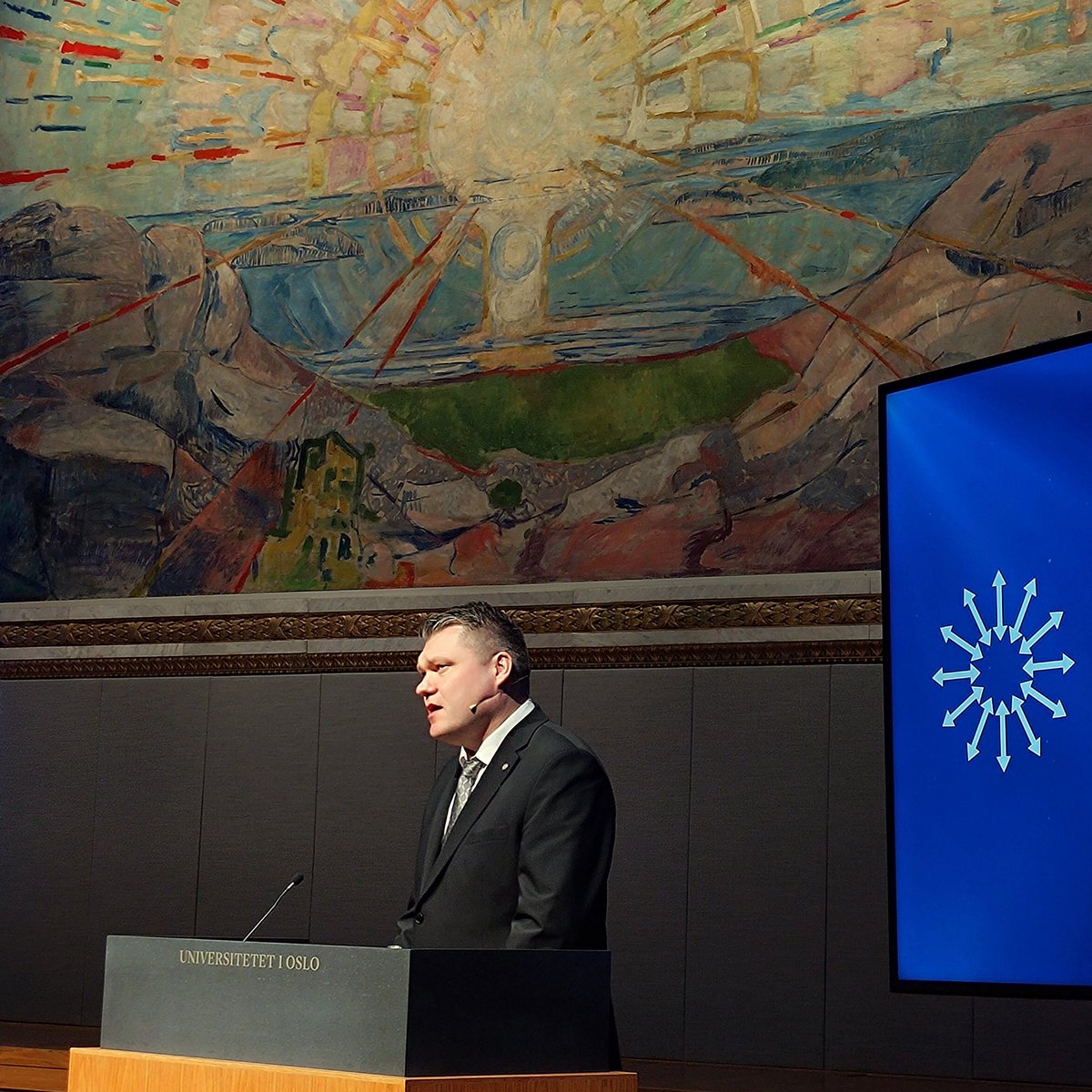 FinlandOslo's tweet photo. Takk for besøket forsvarsminister @MikkoTSavola ! 🇫🇮🤝🇳🇴 #DNAK https://t.co/M9opzhRVQB