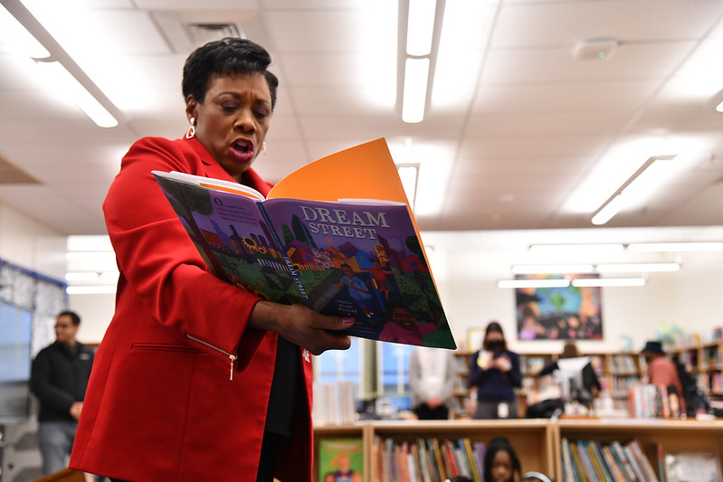 BeckyPringle's tweet photo. Today kicks of Black Lives Matter at School Week of Action, celebrating the freedom to read and to teach Black stories.

Dream Street—a Read Across America book!—is one of my favorites.

What are your favorite Black stories to teach, read, and celebrate? https://t.co/ksosOaHjYS