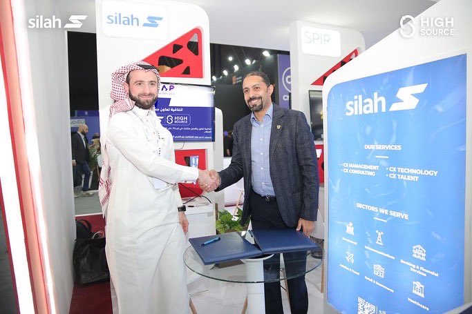 highsourcesa's tweet photo. في اليوم الاول من المؤتمر التقني العالمي #ليب23 تم توقيع اتفاقية شراكة ما بين شركة #صلة_الخليج_البحرينية وشركة #هاي_سورس للعمل المشترك على تقديم وتشغيل حلول خدمة العملاء وتحسين تجربة العملاء
#High_Source
#LEAP23 https://t.co/Efwng4PJvQ