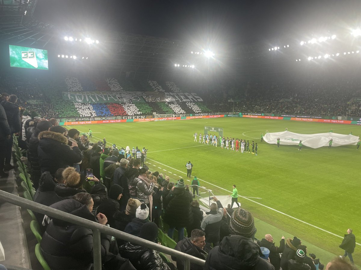 robbiesackman05's tweet photo. Ferencvárosi v Újpest. Budapest derby.#groundhopping https://t.co/1GagTAelhY