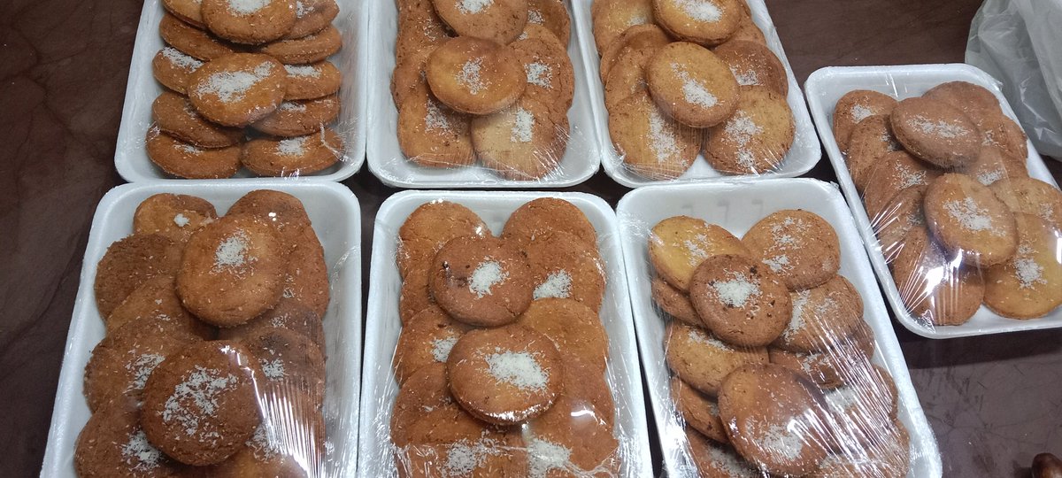KitchenRahbars's tweet photo. Our specialities for the blessed month of #Rajab. Meethi Tikiyañ, Kheer, dam ka Qeema, dahi Barhey, chholay chaat.
100% finest ingredients, authentic recipes and cooked with lot of care and love.
Order now exclusively #rahbarskitchen
#koonday #Karachi #homemadefood https://t.co/r3lmNxPKoO