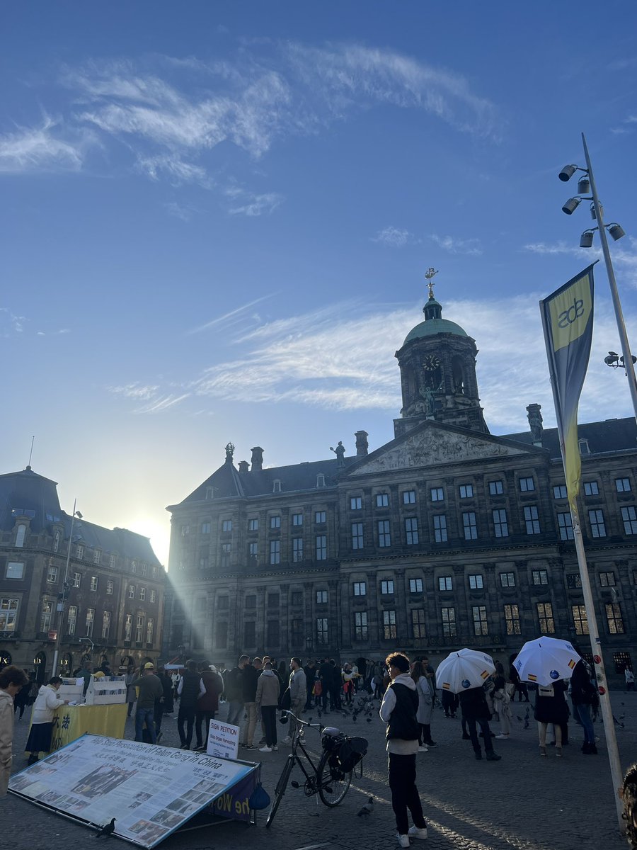 Λ N N Λ B E L tweet media