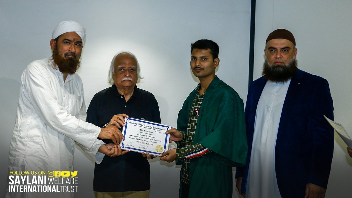 OfficialSwit's tweet photo. A visit by @AnwarMaqsood01 Pakistani Writer to Saylani Welfare International Trust Head Quarters and the distribution of certificates to the students of Saylani Welfare Mass Training & Job Creation Program
#AnwarMaqsood #SaylaniMassITTrainingProgram
#SaylaniWelfare https://t.co/Q3tRR8mxJR