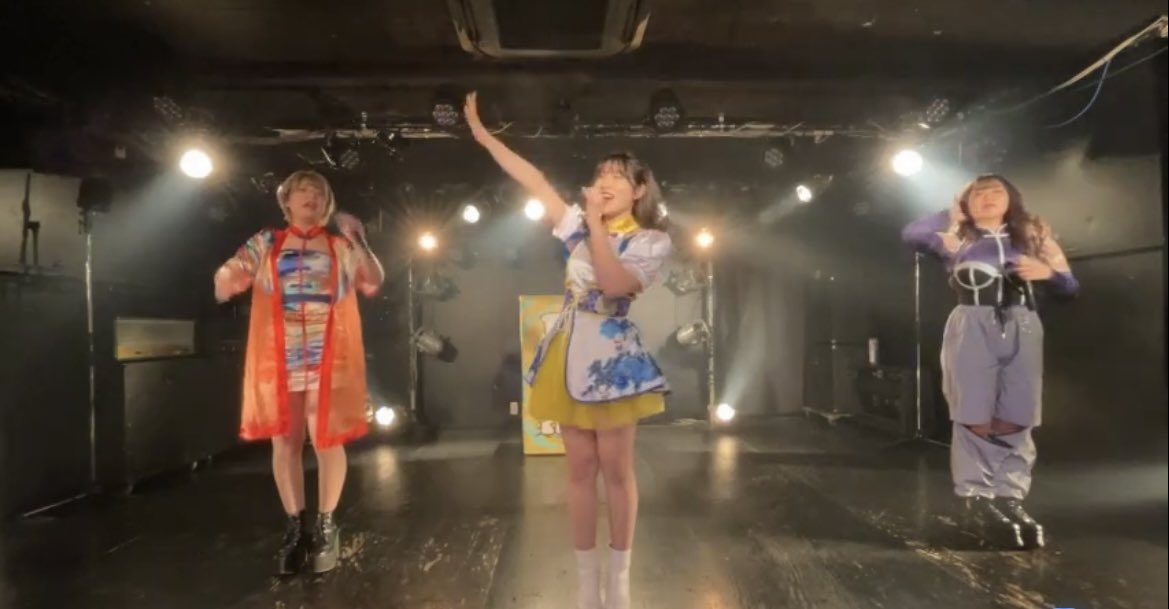 manawwo's tweet photo. 2023.2.4 #DJ_Can 名古屋Debutライブ再配信ありがとうございました!(´▽`)
【セトリ】(陽羽さん出演分)
#EGR{えぐる}
1 LINE🔪
2 ずるい
3 オーソレミーオ☀️
#民族ハッピー組
1 擬音パラダイス🫶🏻
2 雀荘フラストレーション🀄
3 エゴイスト🧟♀️
4 Praise🕴
5 閉鎖マインド⚰
Encore チョメリズム https://t.co/LDscSvO3pB