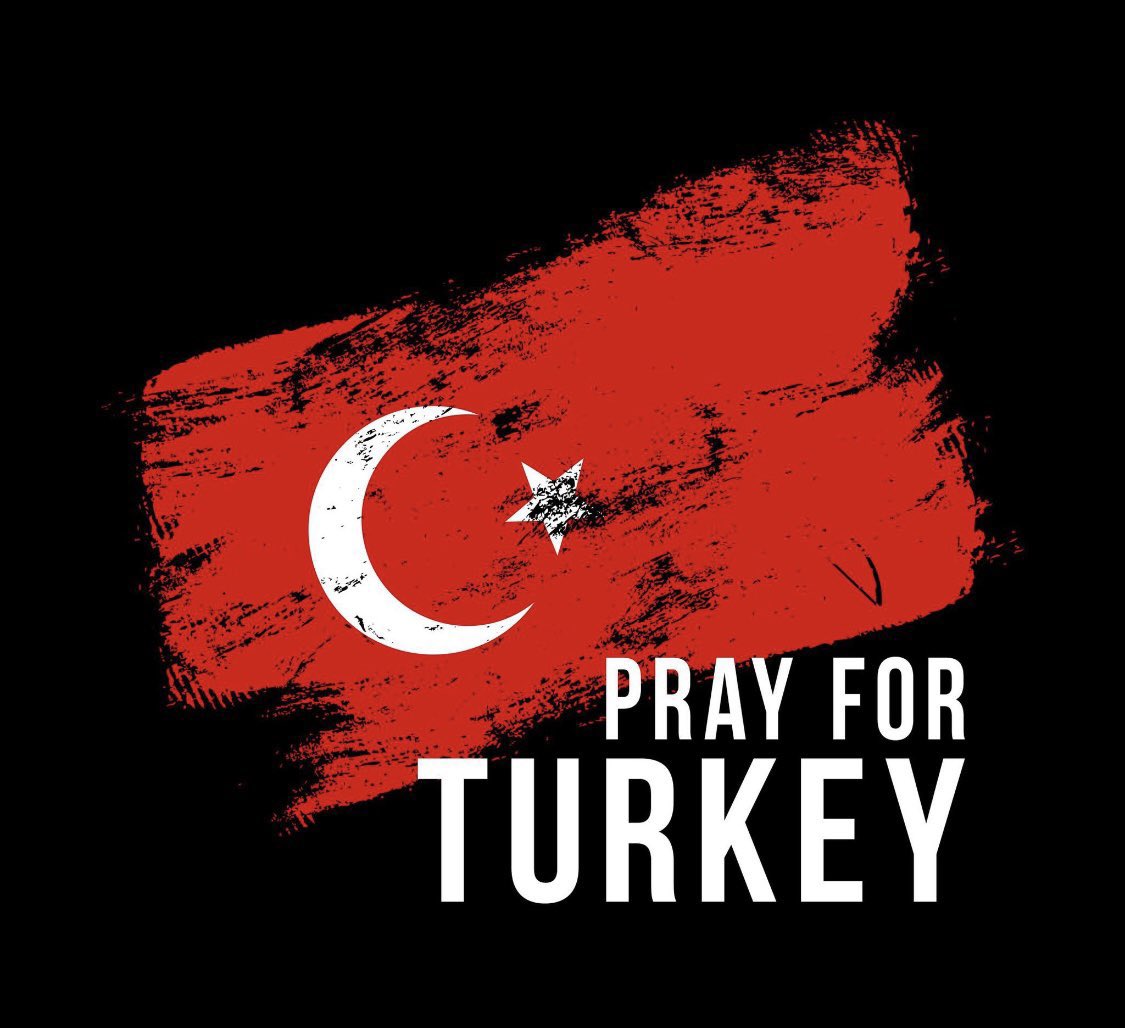 Nossos sentimentos a Turquia 🇹🇷 Siria 🇸🇾
Que nossas orações cheguem a vossos corações e que o Senhor conforte a todos vitimas dessa tragedia .
🙏🏻
#GeçmişOlsunTürkiye #PrayForTurkey 
#PrayforSyria