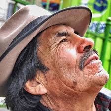 La república no me dio nada. Quienes me dieron estudio, alimento y vestimenta hoy fueron Túpac Katari, Bartolina Sisa, Eduardo Nina, Zárate Willka, Avelino Siñani, Sabina Choqueticlla y Felipe Quispe, entre muchos otros que lucharon por un mejor porvenir. A ellos les agradezco.