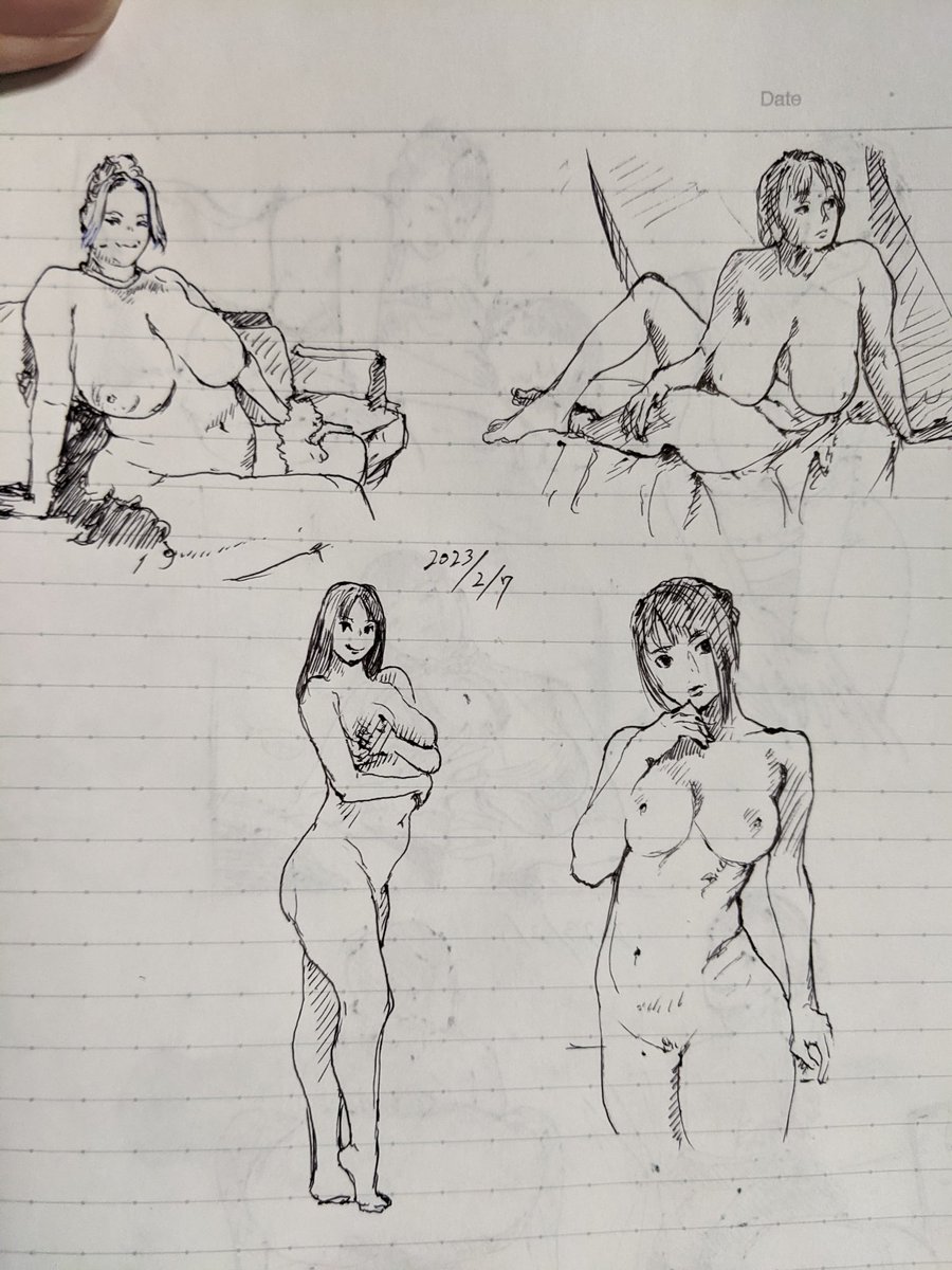 肉肉しい写真を見ながらカキカキ。 