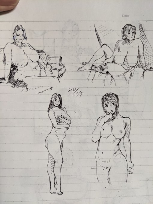 肉肉しい写真を見ながらカキカキ。 