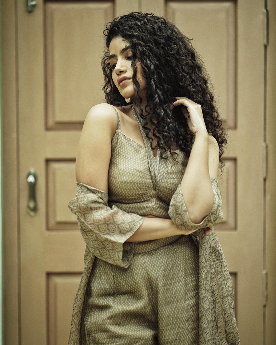 Actress Anupama Parameswaran 🔥
.
.
#anupama #anupamaparameshwaran #anupamafans #anupamaparameswaranfans #anupamaparameswaran96 #actress #model #bollywoodactress #tollywoodactress #malayalamactress #sandalwoodactress #Rmedia #Rmediaoff