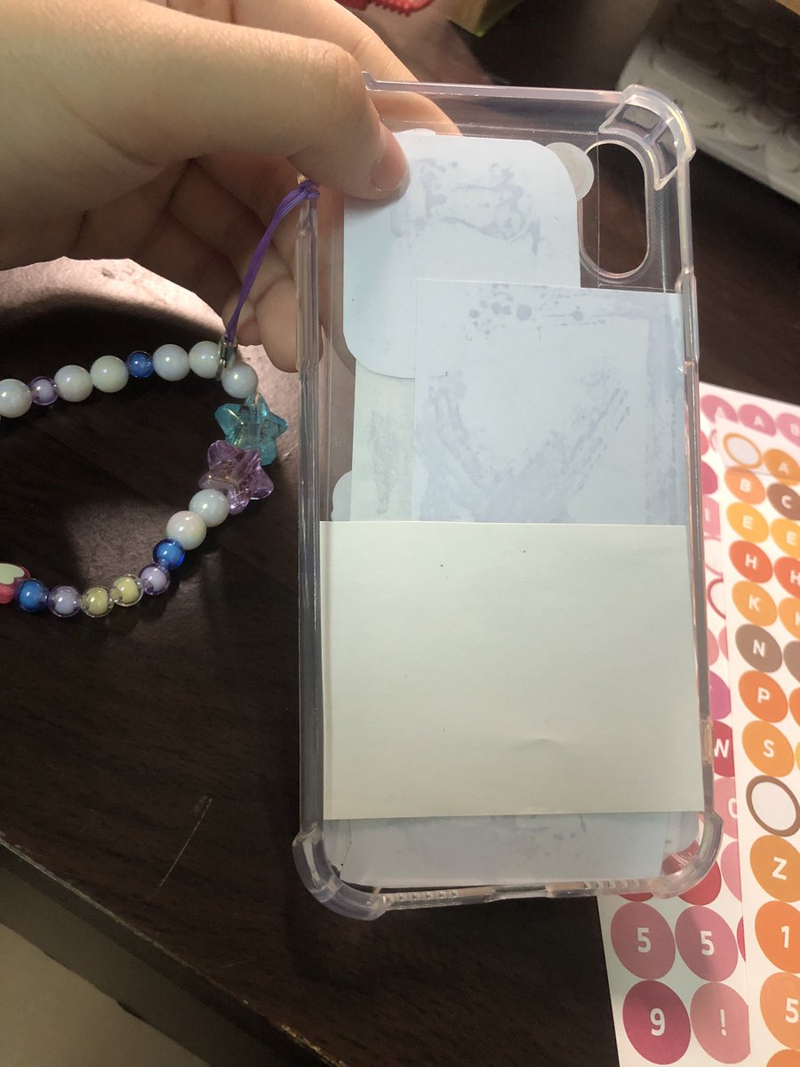 @Roses_In_Autumn I use clear case, transparencies and stickers!