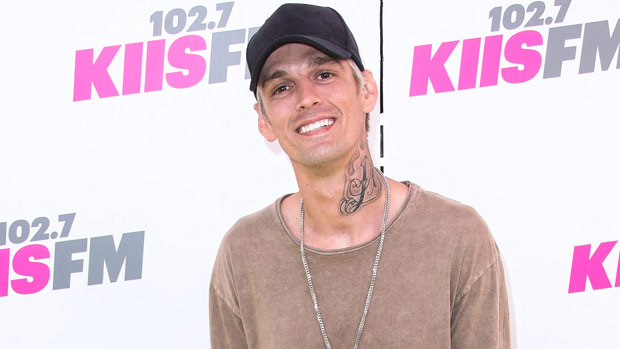 HollywoodLife's tweet photo. Aaron Carter was left out of the #GRAMMYs in-memoriam segment and fans are furious https://t.co/WmYn7LyPK7 https://t.co/Q4KnaXR8Gq