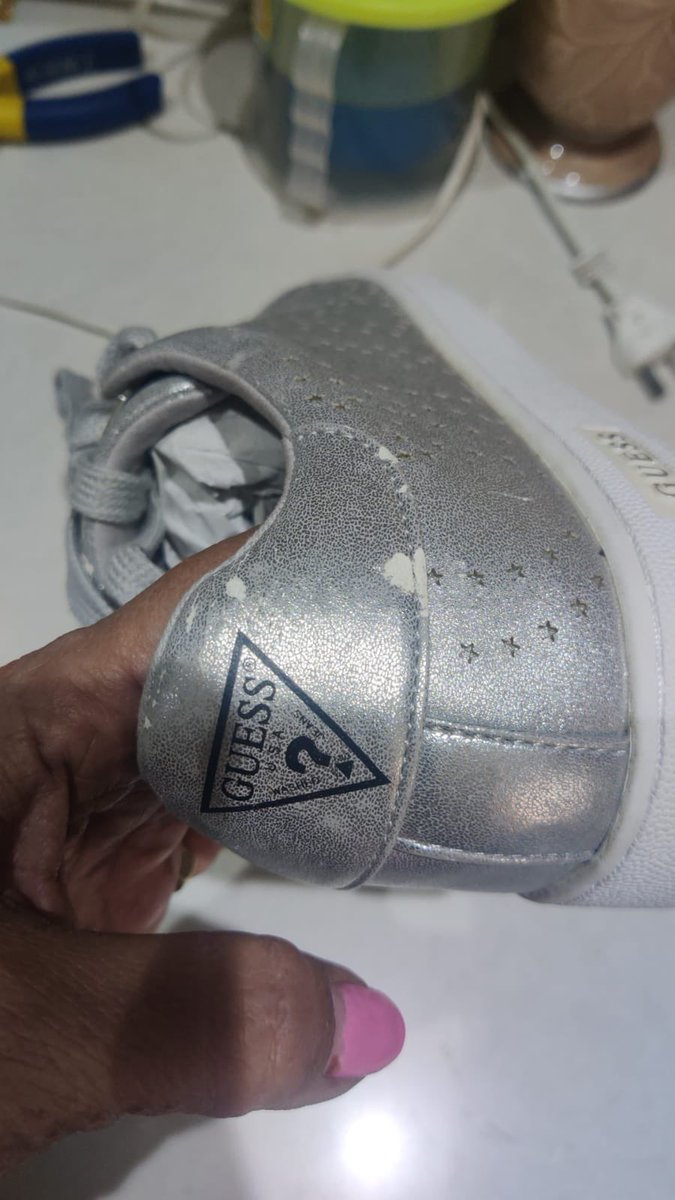 prekshasays's tweet photo. @myntra has the worst customer service. Ordered 2 pairs of GUESS shoes.Returned one which was defective. Went through hours of customer service trying to explain how the show was damaged &amp; hence I had to buy new shoes from a physical store. No help. Expected to just lose ₹10k. https://t.co/r6oDxtgjnV