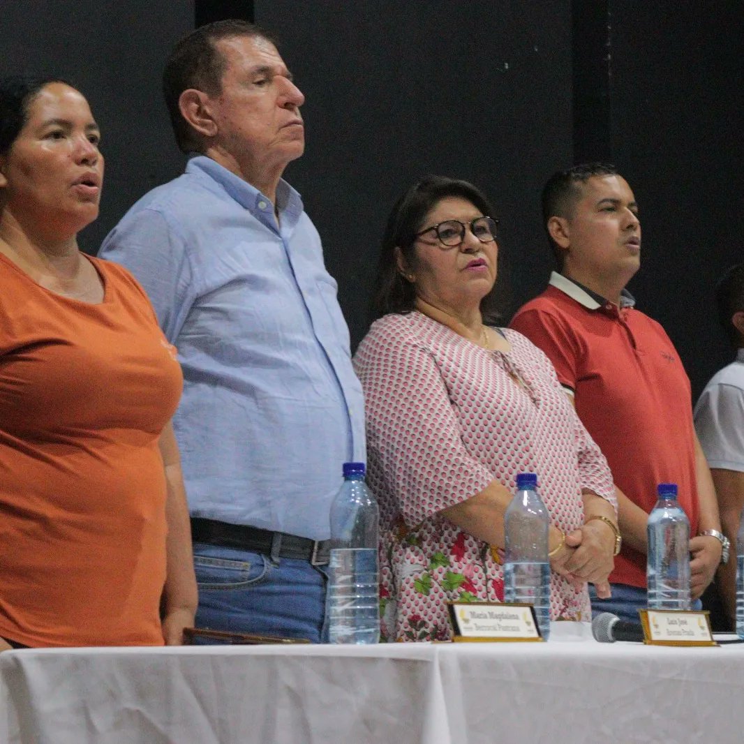 ConcejoDeSVCH's tweet photo. 🔰Se llevó a cabo la instalación del primer período de sesiones ordinarias 2023, el cual estuvo a cargo del Dr. Oscar Leonardo Rodríguez Acevedo Alcalde Municipal, Se contó la presencia del General Helder Fernán Giraldo Bonilla Comandante de las Fuerzas Militares de Colombia,👇 https://t.co/cYlDXmkzbR