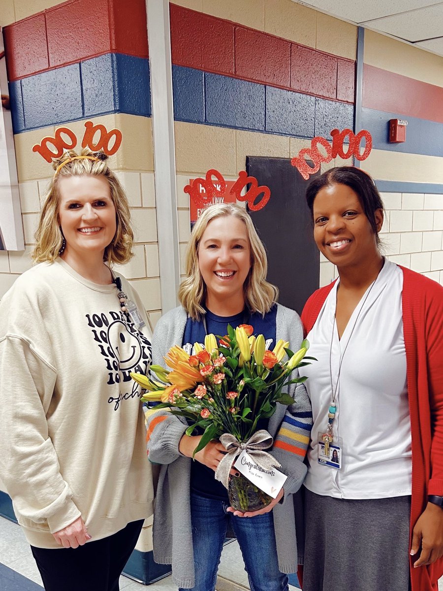 Holiday Heights tweet media