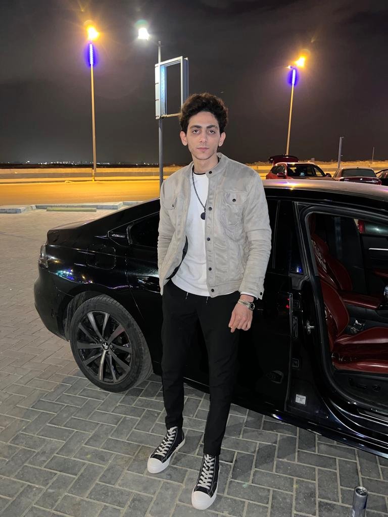 لا تعطي قـيمــة لـمــن لا قـيمـة لــه ⚔️🦅