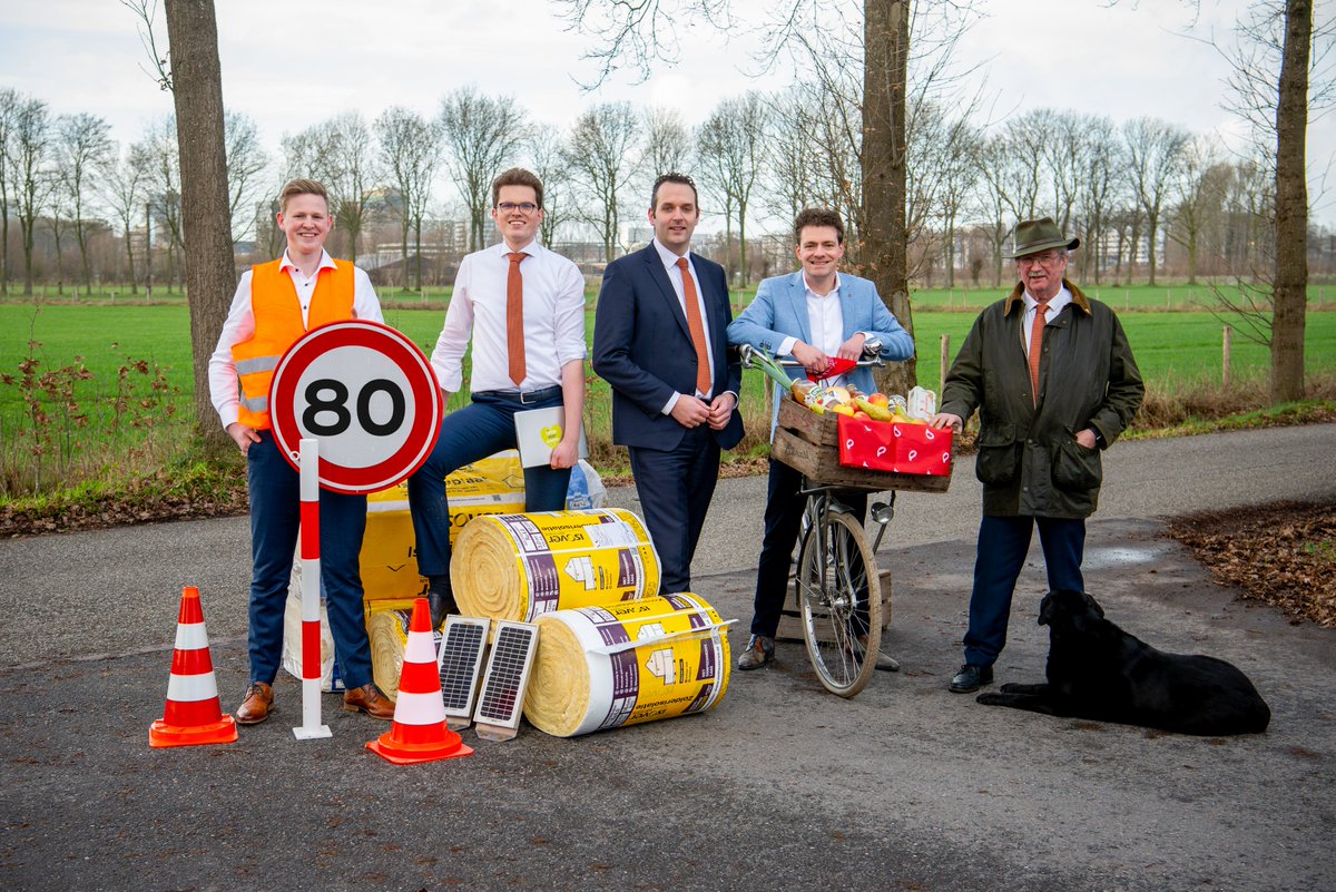 Daad bij het Woord! Het motto waarmee wij richting de verkiezingen gaan. Het is tijd voor actie. Onze speerpunten:

1: Bewust boeren;
2: Vlot verplaatsen; en
3: Verstandig verduurzamen.

Benieuwd naar wat wij willen voor de provincie? Lees ons verkiezingsprogramma.⬇️