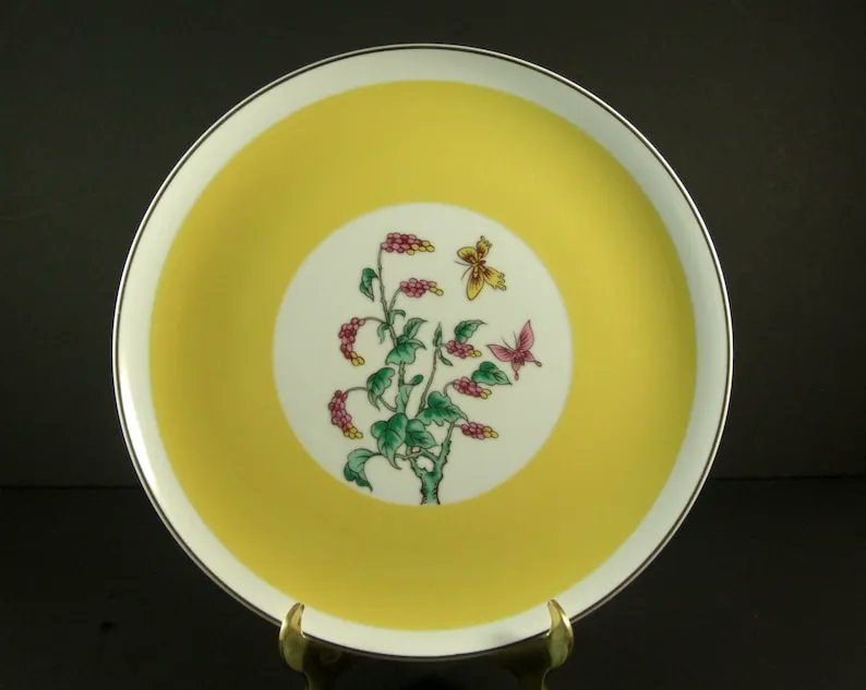 mcwilsonky's tweet photo. Shafford Porcelain Cake Plate / Cupcake Dessert Server / Butterflies Botanicals

-from UBlinkItsGone Shop on Etsy
@Nicksnacs4u @ShopAsaDial @CindyLuTweets4u 

https://t.co/vzYpLShUVg

#Etsy #EtsyStarSeller #Porcelain #Serverware #Collectibles https://t.co/xLjEph93QQ