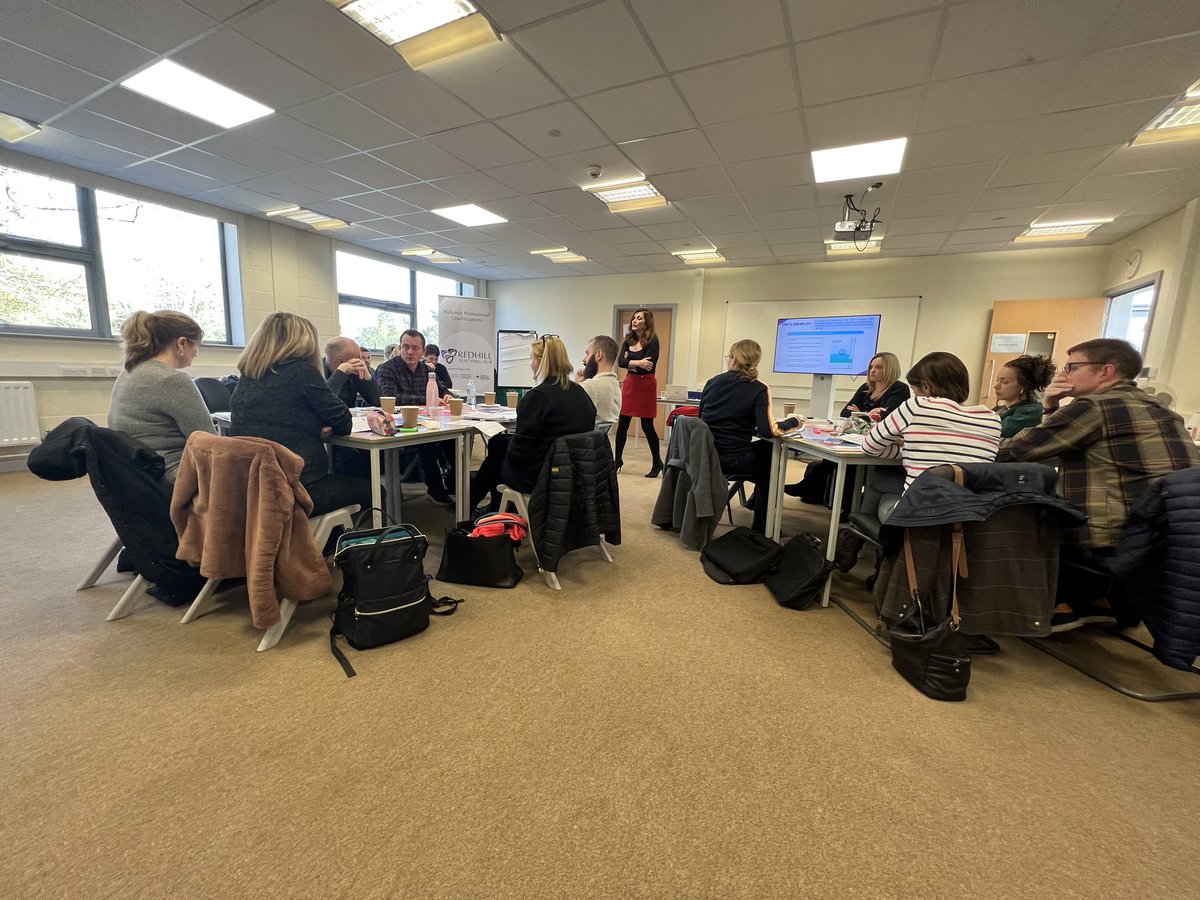 dc_vernon's tweet photo. @CatThornton4 in full flow covering SEND as part of the #NPQH with @RedhillHub @DiverseAPL @DiverseAcad. Inspiring the next generation of HTs 💪. Thanks to all involved https://t.co/ab2JtJ8n3b