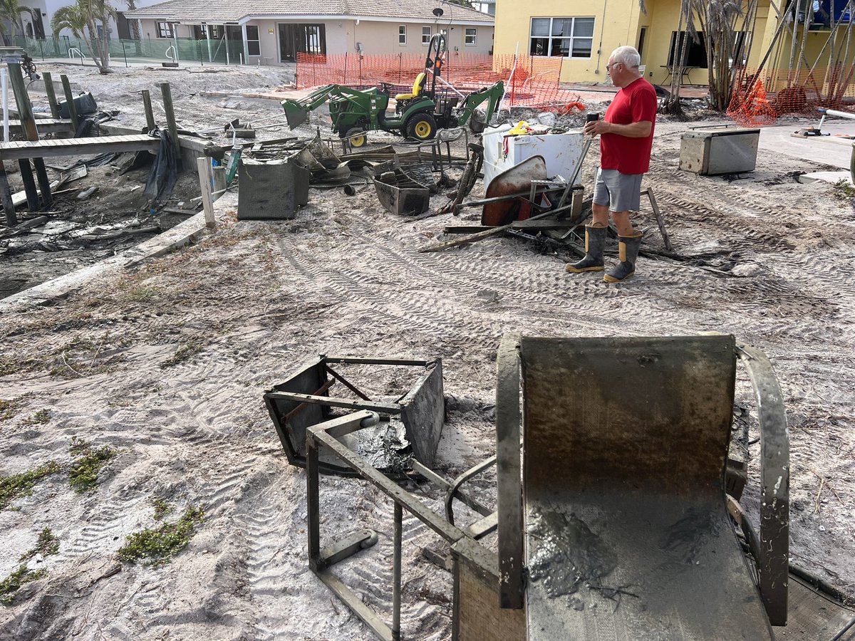 Stephen Clark tweet media