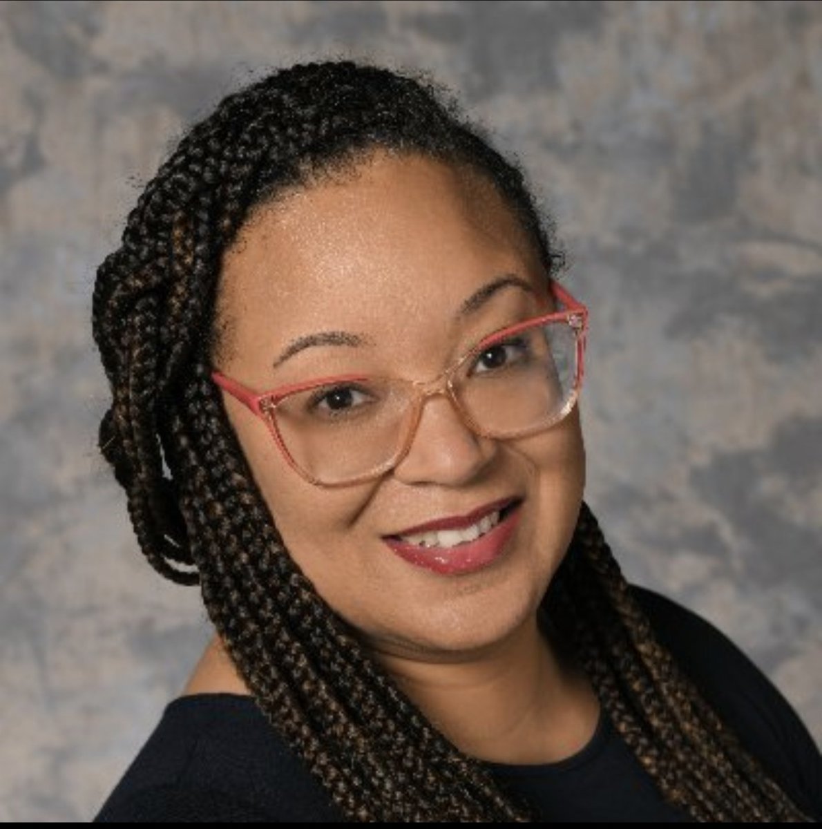DrSonal_EDU's tweet photo. This woman makes the impossible - possible! I want to celebrate this woman (@SVicGlass) for the #CSTAEquity rock star she is. Behind the scenes of what she does DAILY is A LOT. She is always there as a mentor, friend, sister, and angel in disguise! Thank you for all you do!! #CS https://t.co/2hgjNdYx1g